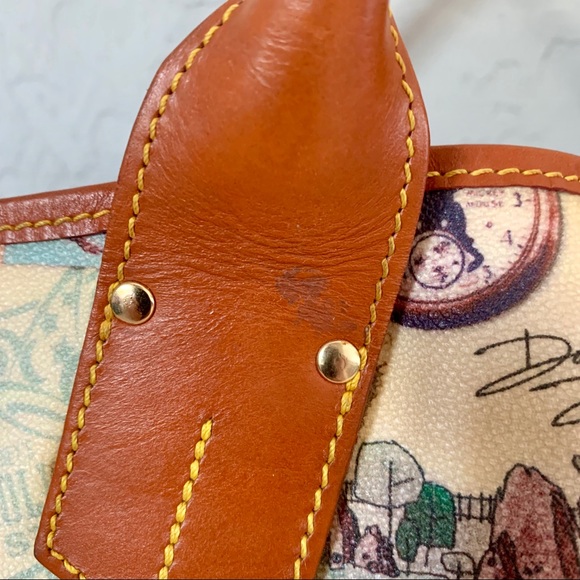 ⭐️Disney Dooney & Bourke⭐️40th Anniversary Kristen - Picture 7 of 8